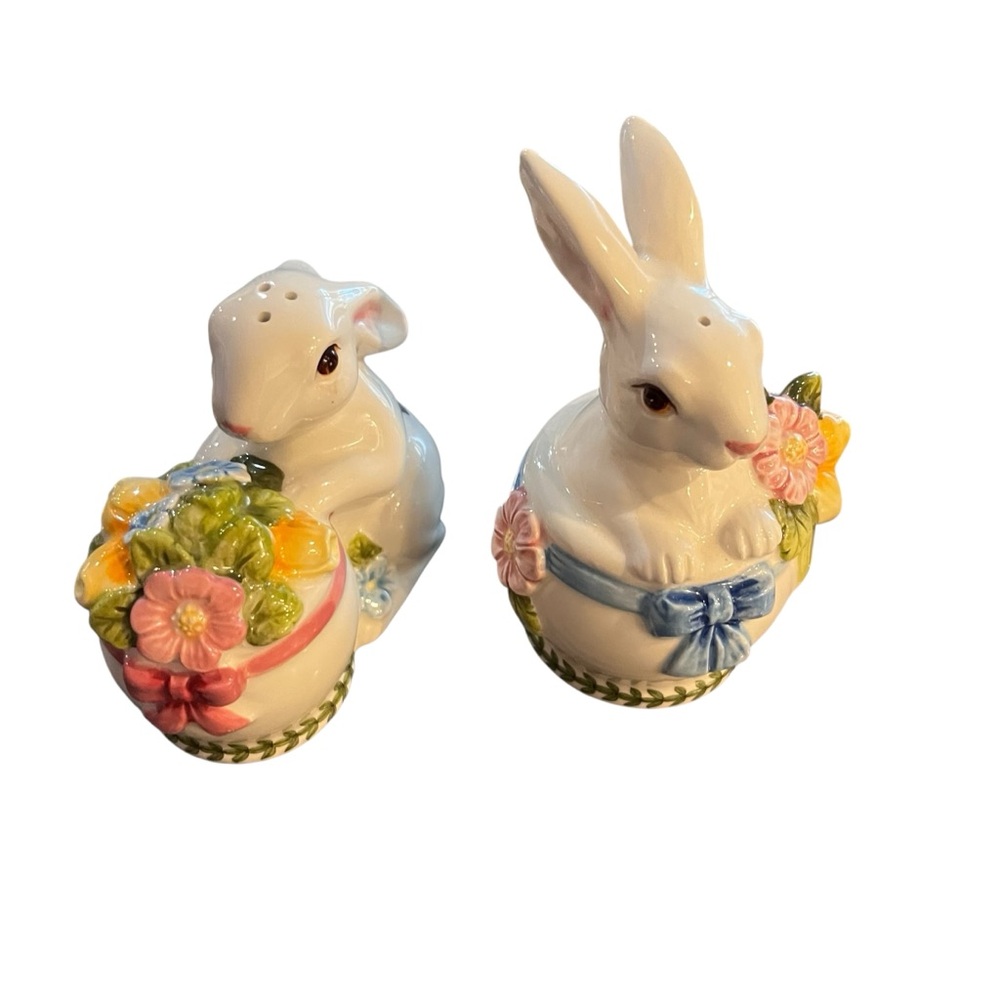 Portmeirion Spring Rabbit Salt And Pepper Shakers